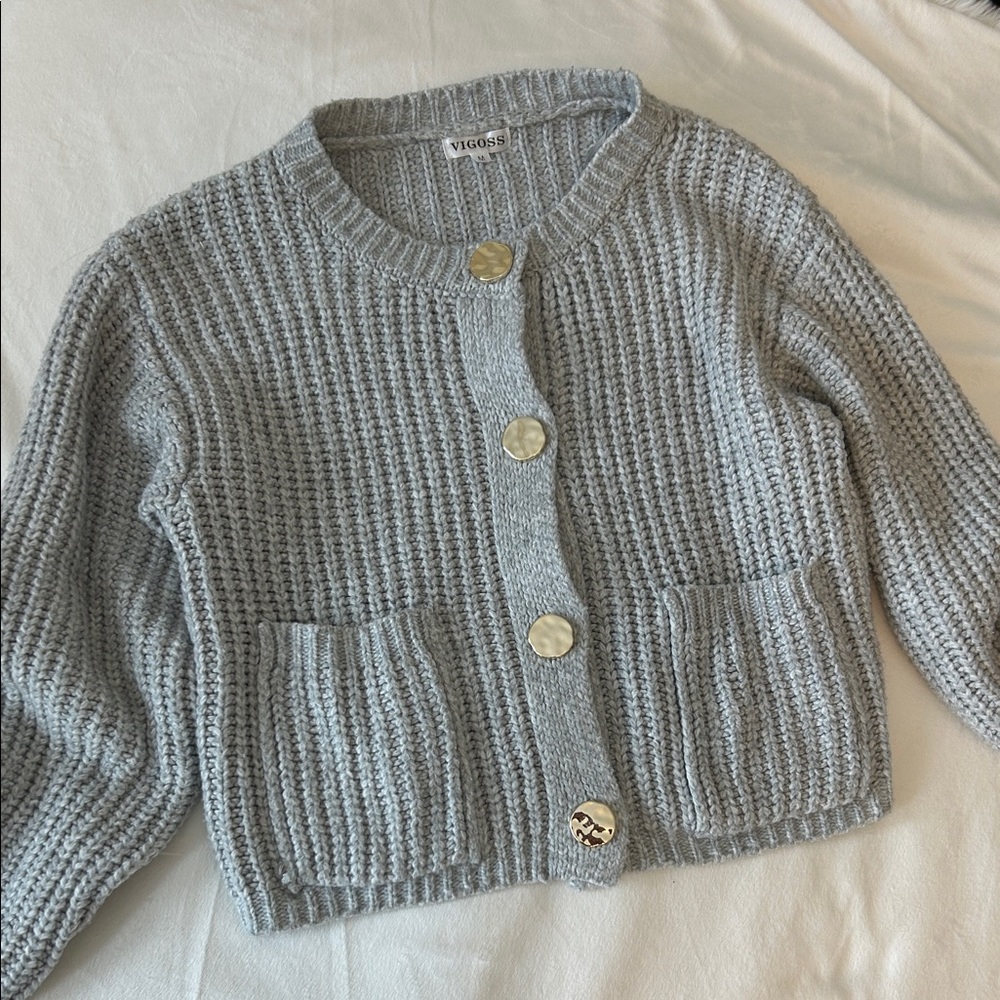 Vigoss Light Gray Rib-Knit Cardigan with Large Buttons M